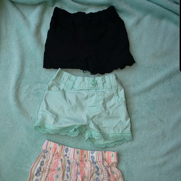 Girl's Bundle #22 - Picture 4 of 6